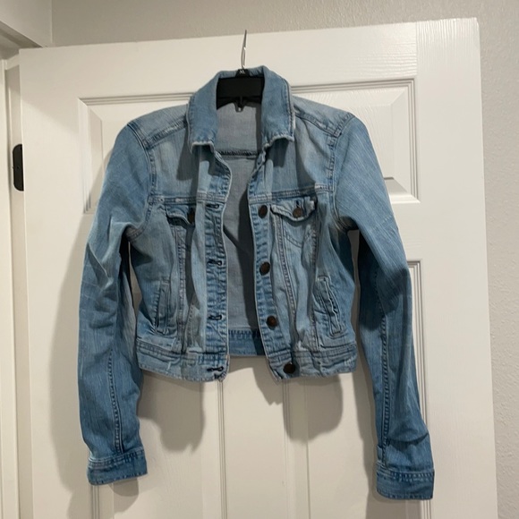 Very used blue Jean jacket - Picture 1 of 3